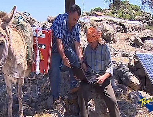 Турецкие пастухи заряжают гаджеты… от ослов